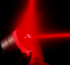 激光安全和光生物安全的深入對比