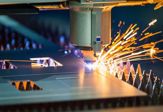 激光切割機(jī)：精密工藝的現(xiàn)代利器，檢測(cè)認(rèn)證工作任重道遠(yuǎn)(圖1)