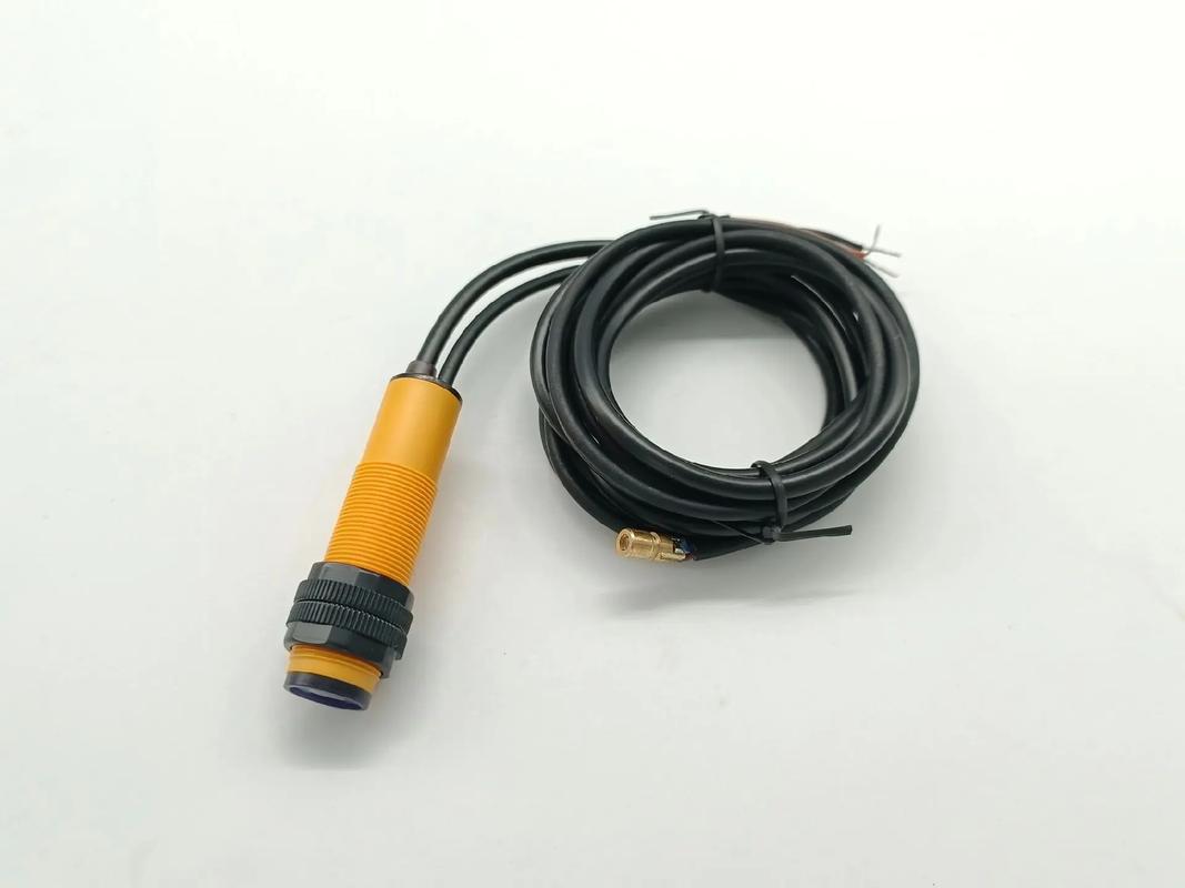 聲光開關(guān)的工作原理和實(shí)際應(yīng)用(圖1)